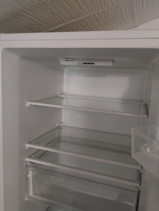 Vând combina frigorifica