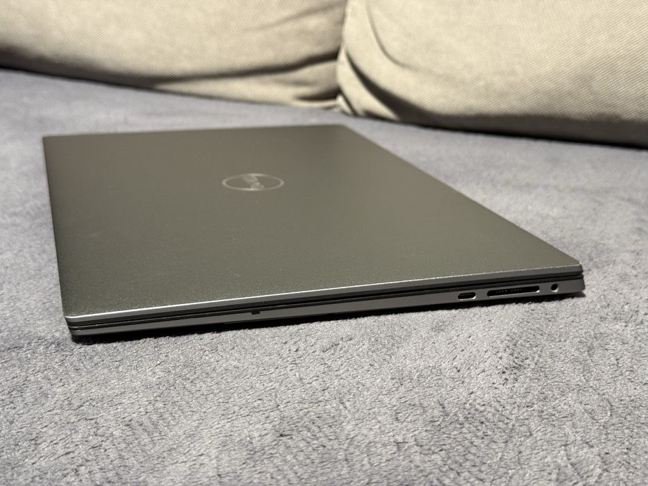 Лаптоп 15.6’FHD+IPS 500nits i9-12900H RTX A2000 8GB Dell Precision 5570 32GB DDR5 512GB SSD