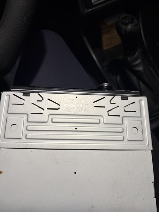 Радио за кола Sony