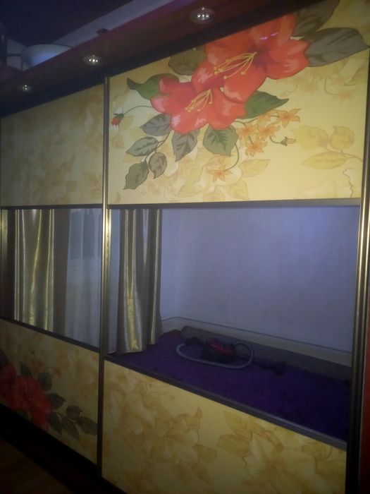 Срочно продается шкаф купе.