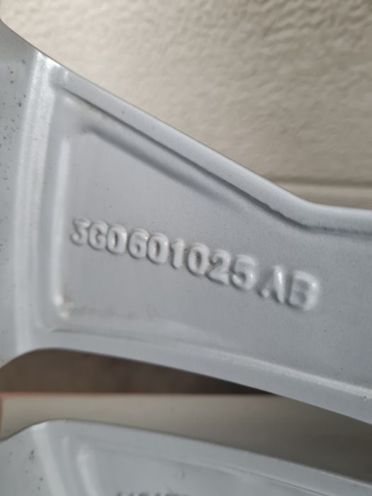 Оригинални джанти за ФОЛКСВАГЕН VW AUDI SEAT SKODA R17 5x112 ET38 7J