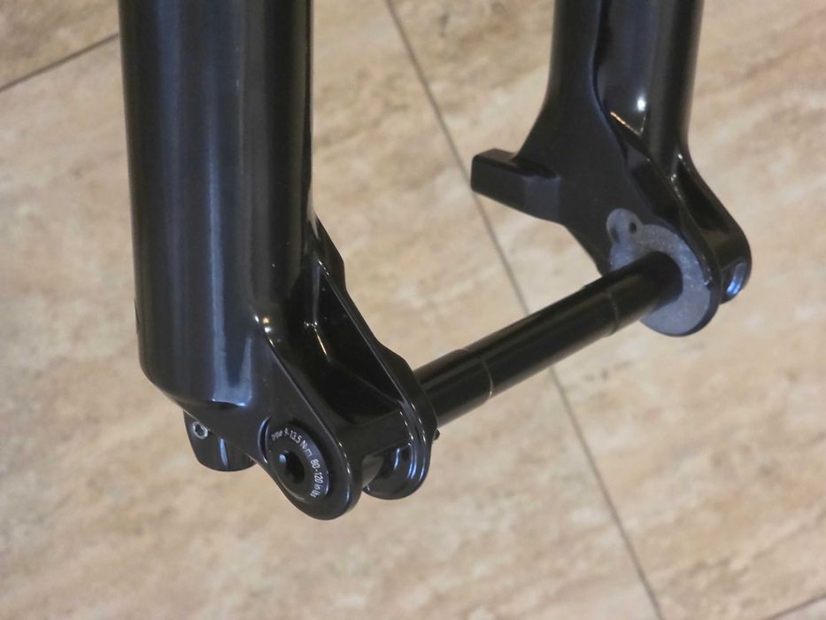 furca Suspensie RockShox Lyrik R 29-150mm Boost Tapered