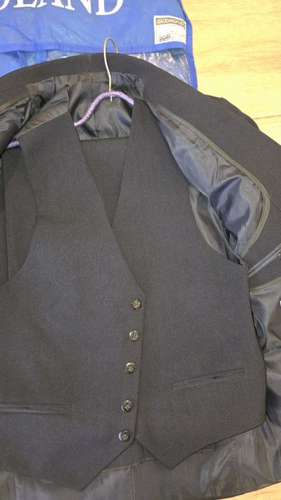 Костюм тройка для мальчиков