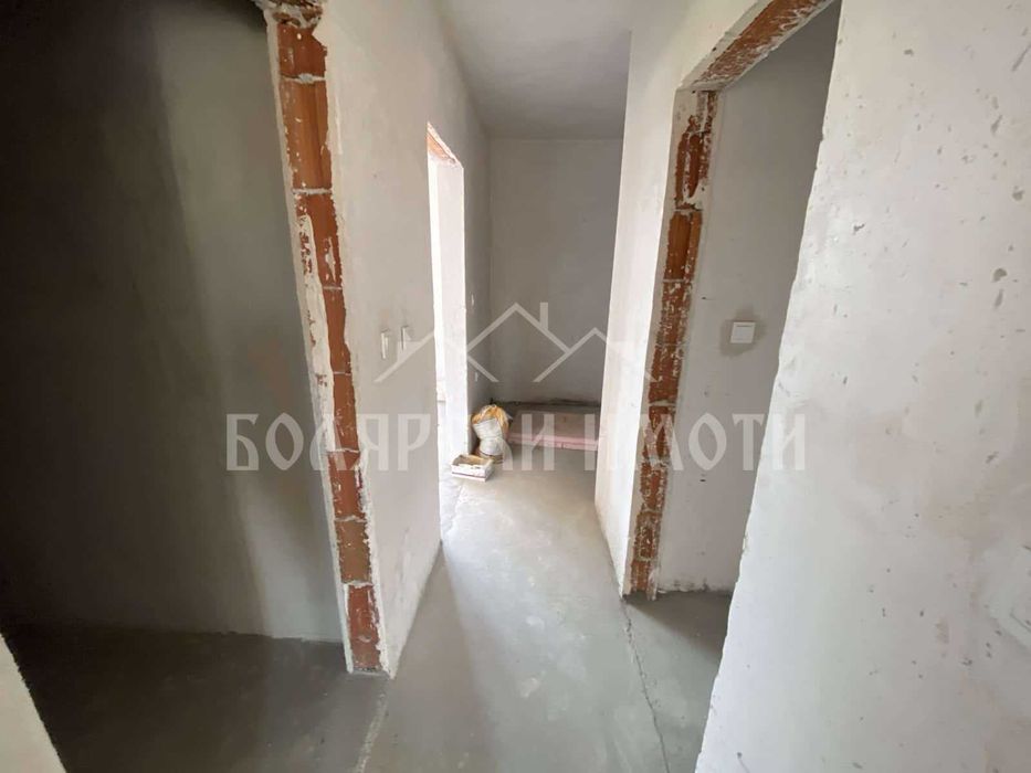 Продава се Тристаен апартамент в Велико Търново, Бузлуджа - 148 кв.м за 1157 €/кв.м - Снимка #7