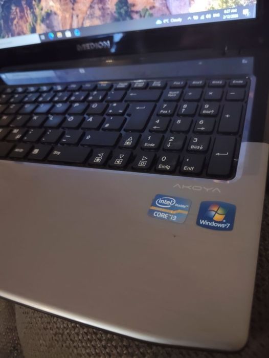 Laptop Medion Akoya i3 gen 2