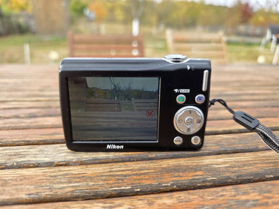 Nikon Coolpix S203