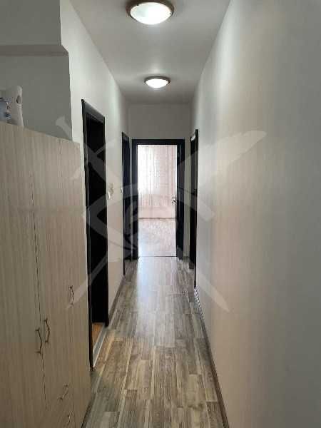 Дава се под наем Тристаен апартамент в Пловдив, Кючук Париж - 126 кв.м за 548.25 € - Снимка #2