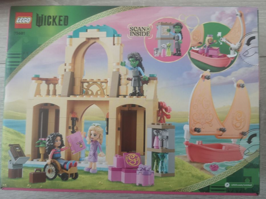 LEGO Wicked - Glinda, Elphaba si Nessarose la Universitatea Shiz