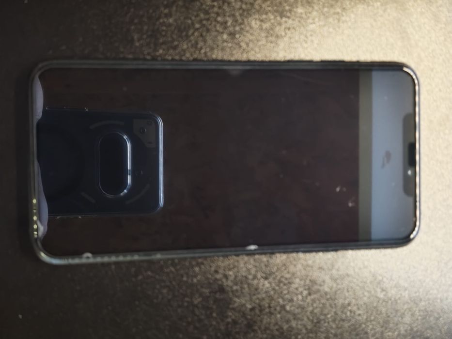 Продавам Iphone 11 Pro Max