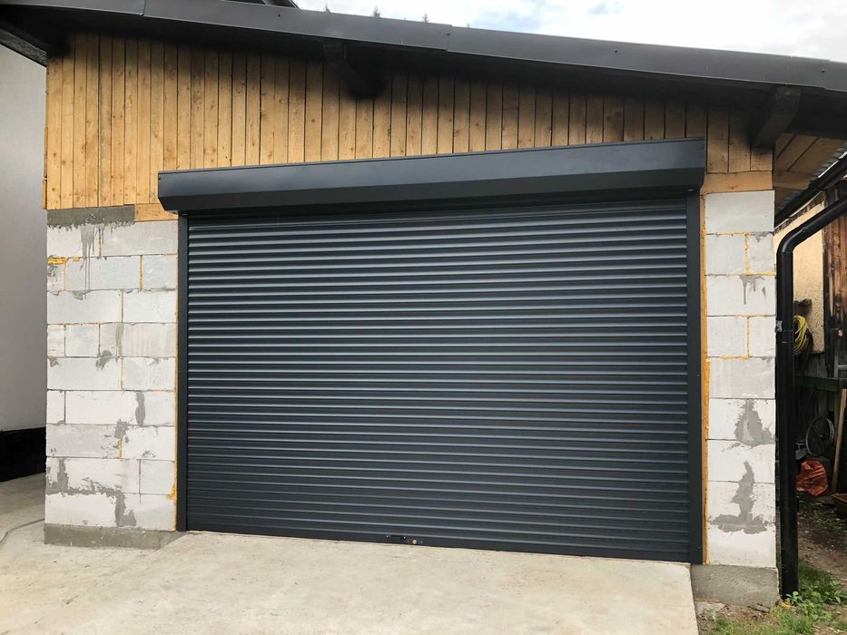 Uși garaj rulou aluminiu – economisește spațiu