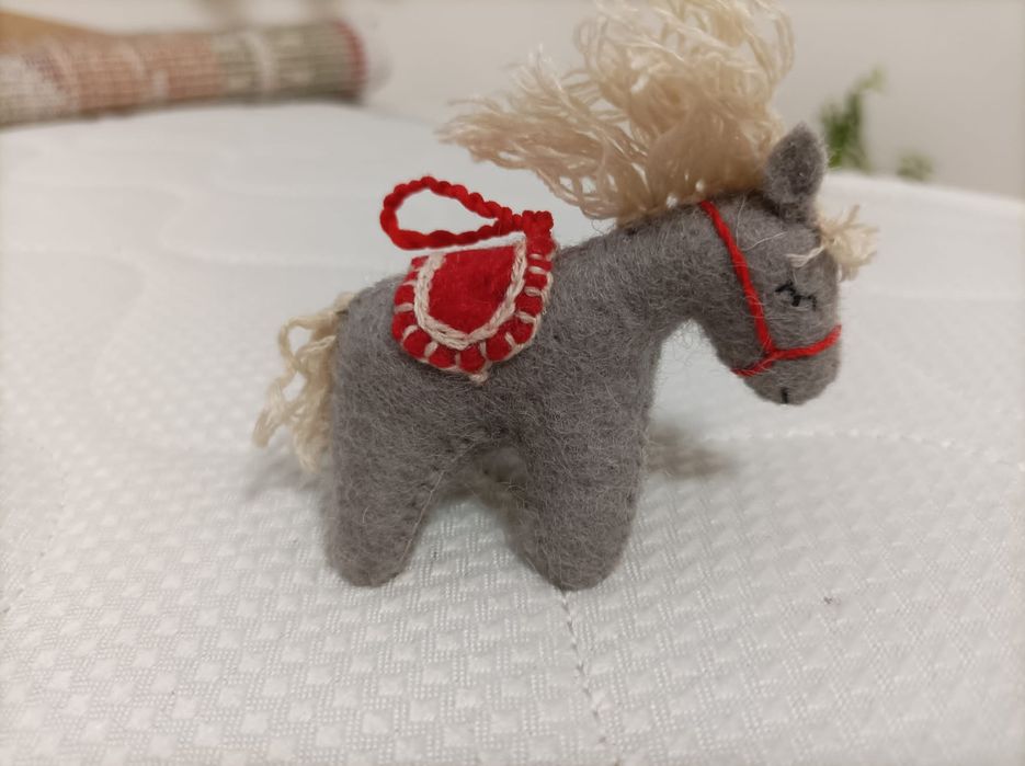 Продаю ручной изделия