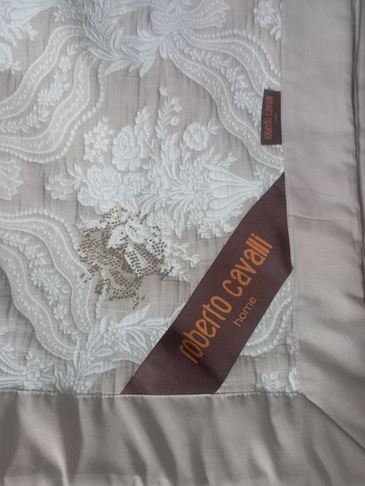 Продам покрывало ROBERTO   не подошёл размер подошёл размер