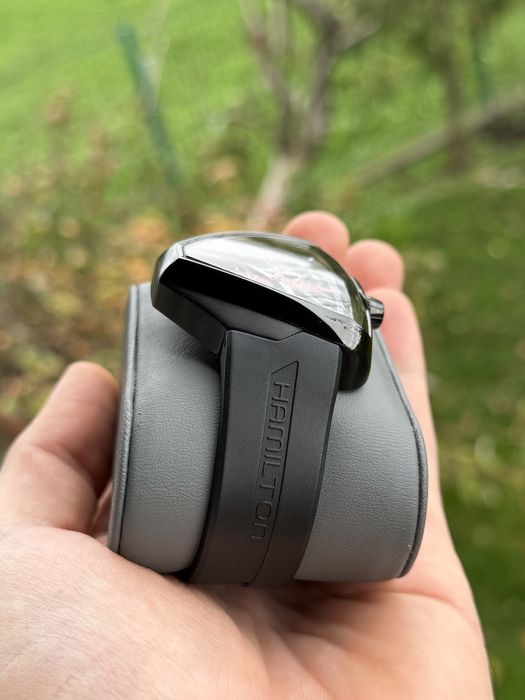 Hamilton Ventura Elvis 80 Skeleton H24535331