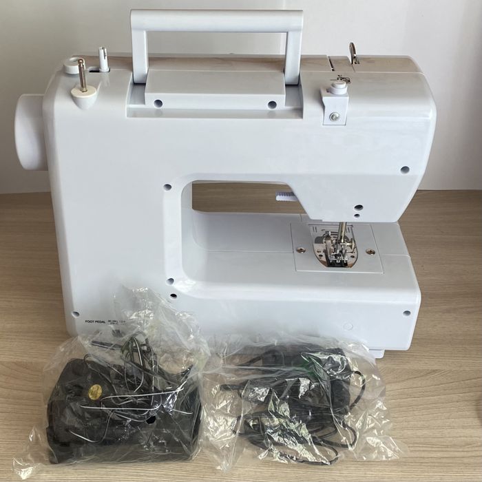 СРОЧНО! Швейная Машинка