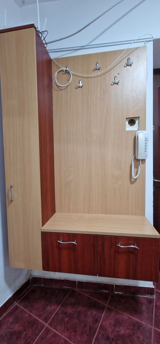 Dulap cuier si oglinda