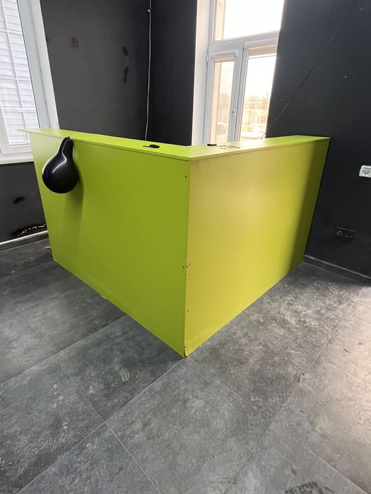 Продаётся ресепшен б/у