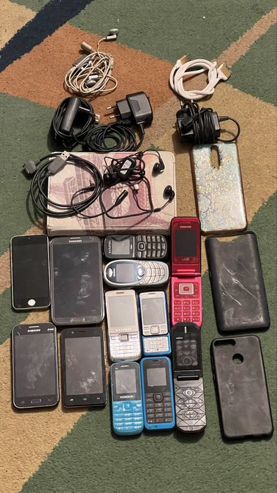 Телефоны Nokia, Iphone, Samsung, Siemens