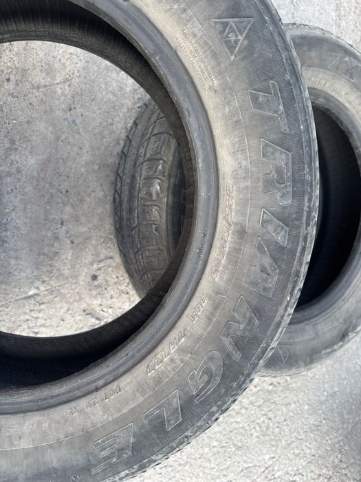 Продам пару покрышек