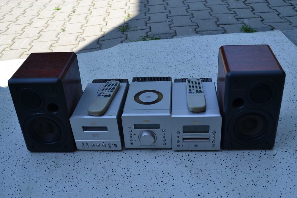 Minisistem JVC UXD 88 cu Boxe si Telecomanda