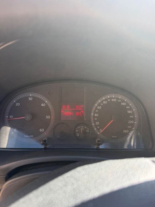 Vând  Caddy 1.9 TDI