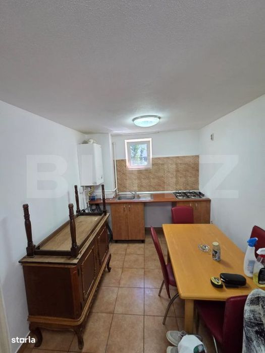 Apartament de vanzare cu 3 camere - Open Space, Bradet