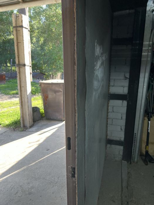 ворота утеплённые, на гараж