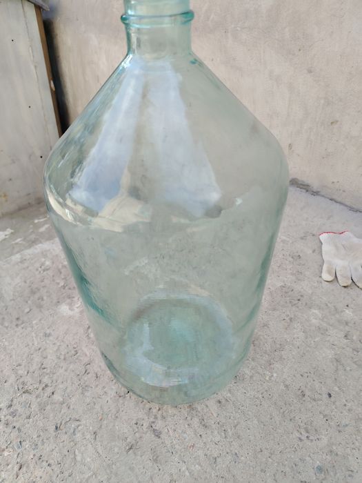 Продам стеклянные бутыли