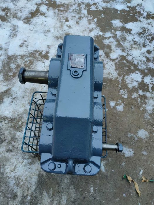Редуктор ц2у 200