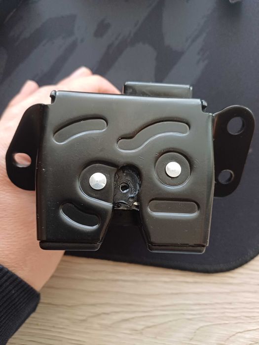 Ключ за багажник Hyundai i30