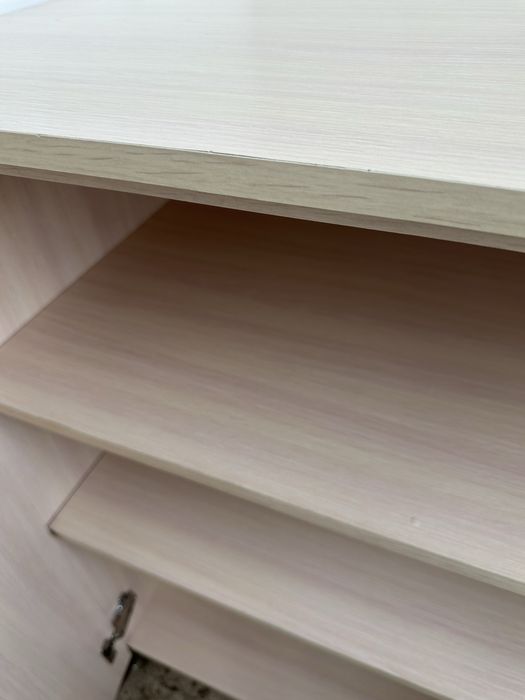 Шкаф комод бежевого цвета