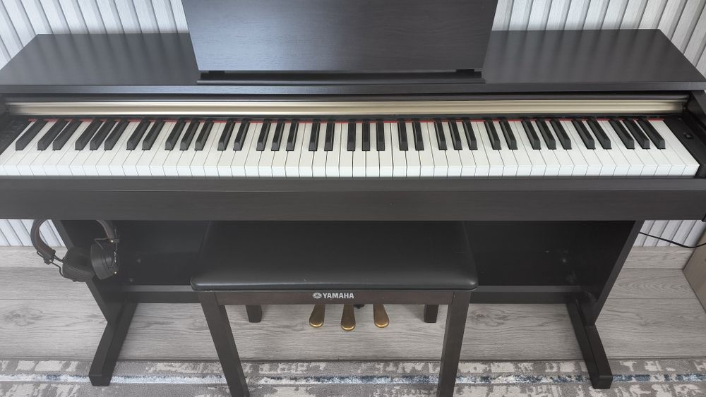Продам пианино  Yamaha YDP-161