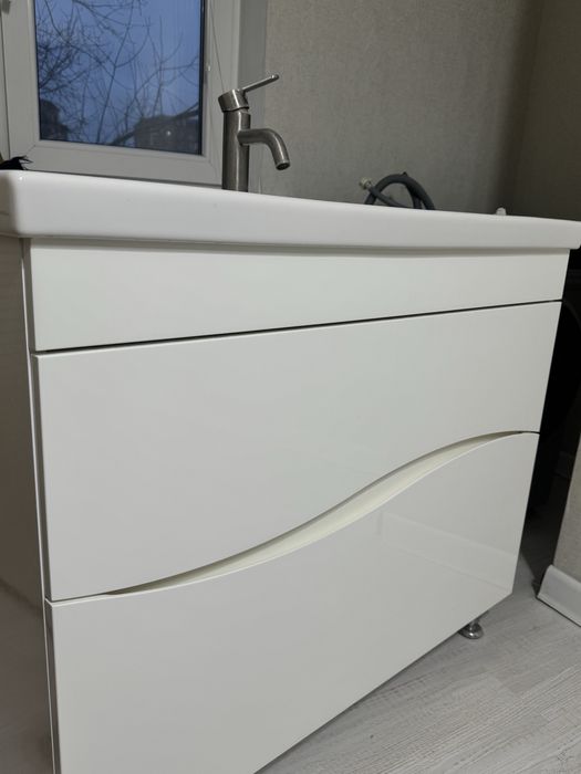 Продам тумбу и раковину