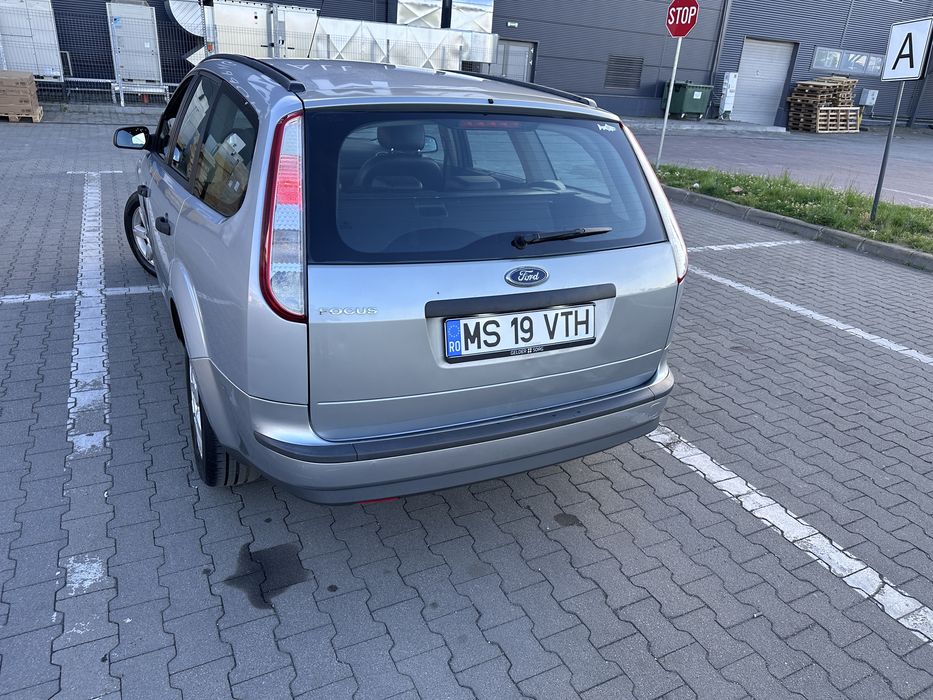 Ford focus 1.6 benzina