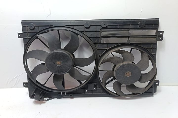 Grup electroventilatoare 1K0121207BC Volkswagen VW Passat B6
