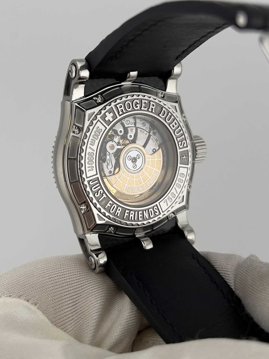 Наручные часы Roger Dubuis