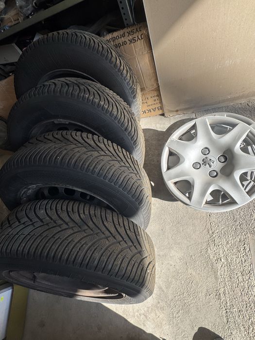 Зимни гуми клебер Дот1817 195/65/15 с джанти и тасове