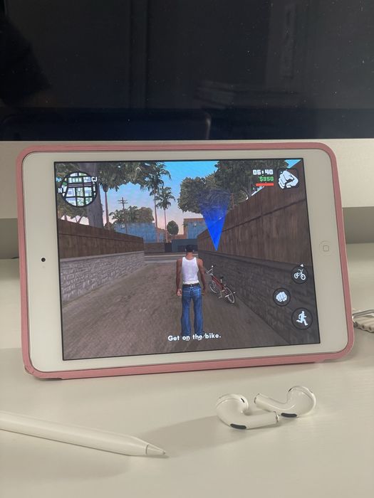 Apple iPad Mini 64GB планшет