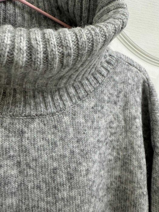 Новые вязаные Платье H&M, размер XL (56/60)