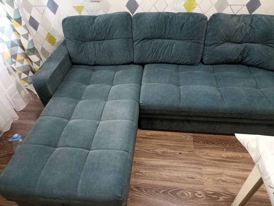 Диван в хорошем состоянии