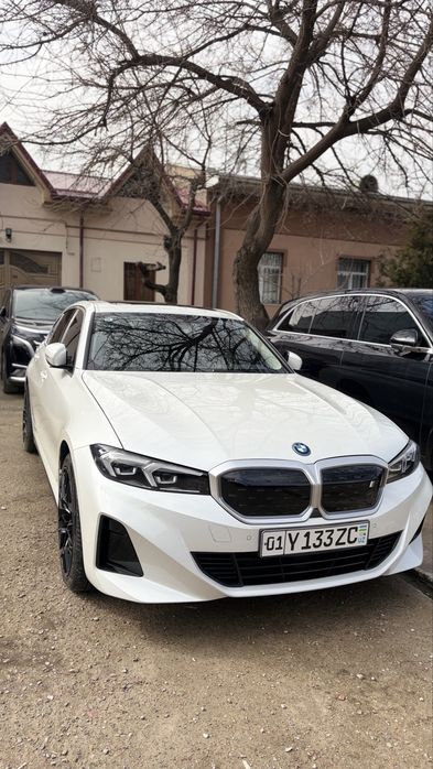 BMW i3 35L 2023 yil