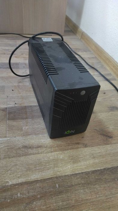Продается UPS в отличном состоянии