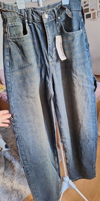 Тъмносини широки дънки с колан за регулиране