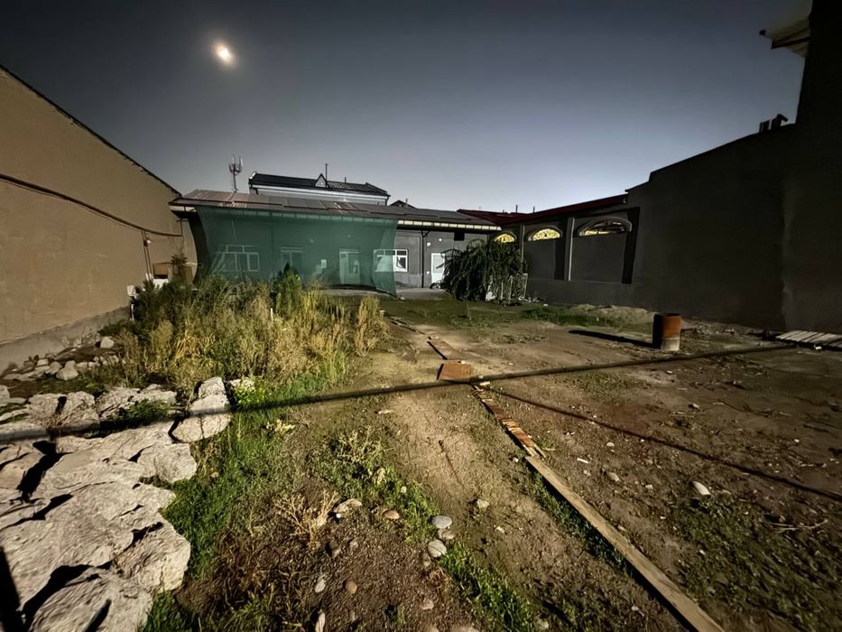 Ижарага ховли куйлик массив 6 АДА гостинца 2 хона 6 сотик