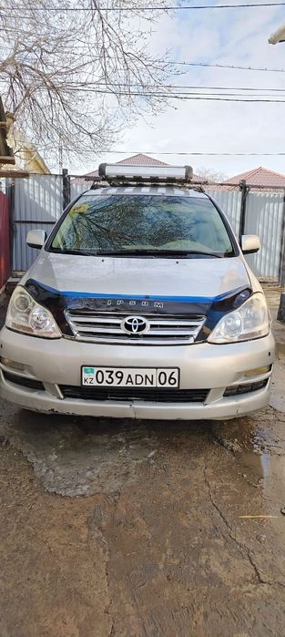 Ипсун Тойота 2004