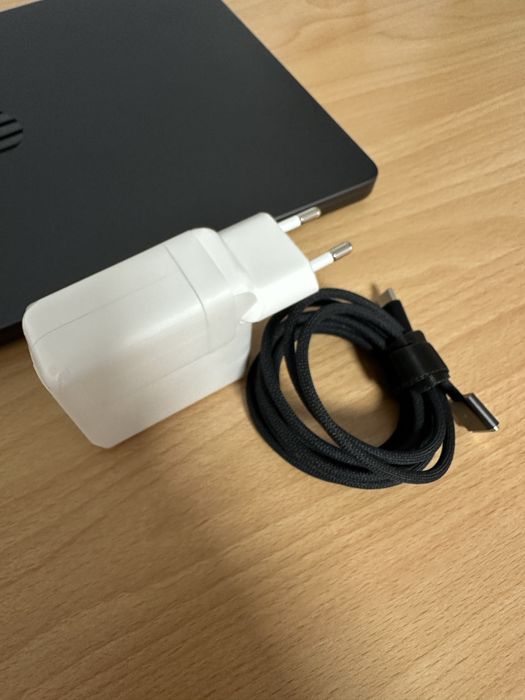 Apple Macbook pro M3 pro