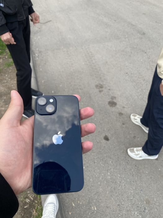 Айфон 14 продам срочно