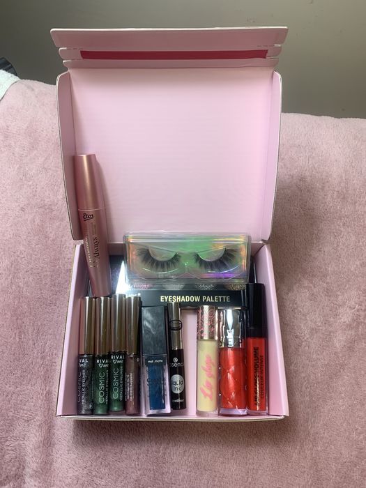 Грим продукти