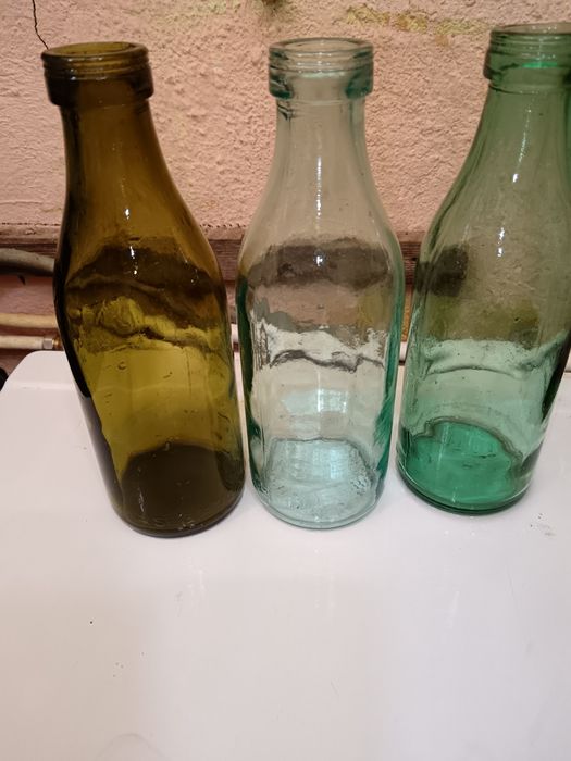 5 sticle de lapte 1 litru vechi