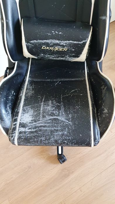 Геймърски стол DXRacer Formula