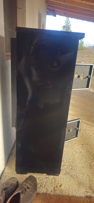 Продавам метална камина/печка на дърва „ЗВЕЗДА – Перник“ обл. Ямбол